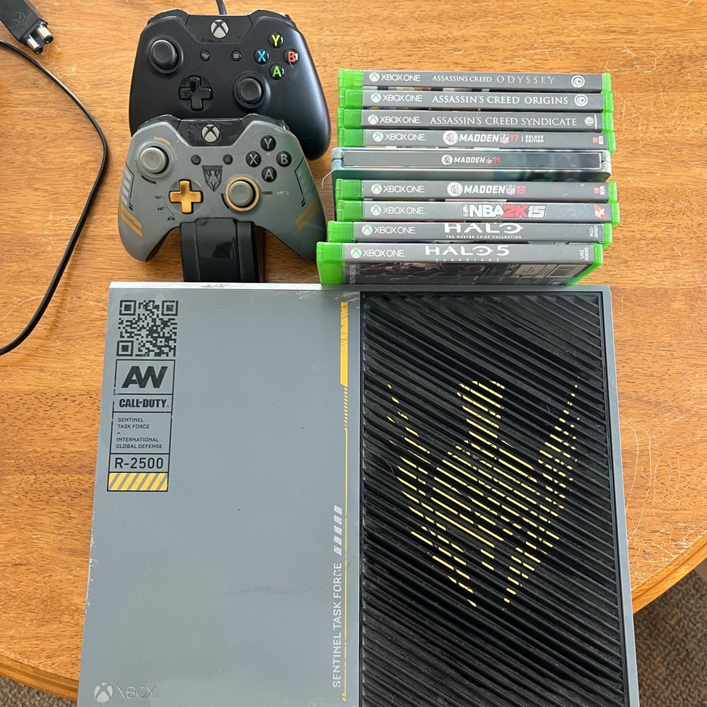 Xbox One Call of Duty Edition Bundle